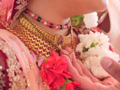 Trends of Indian wedding clothes online 2021